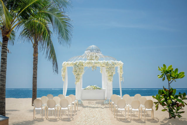 Mulia Beach Wedding 02