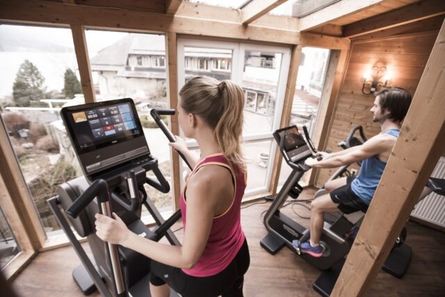 Fitnessraum Mit Panoramaausblick Ebners Waldhof