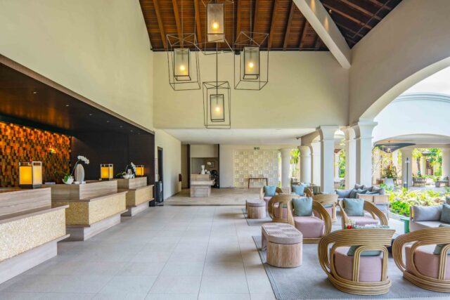 Hilton Mauritius Resort Spa 7 Lobby